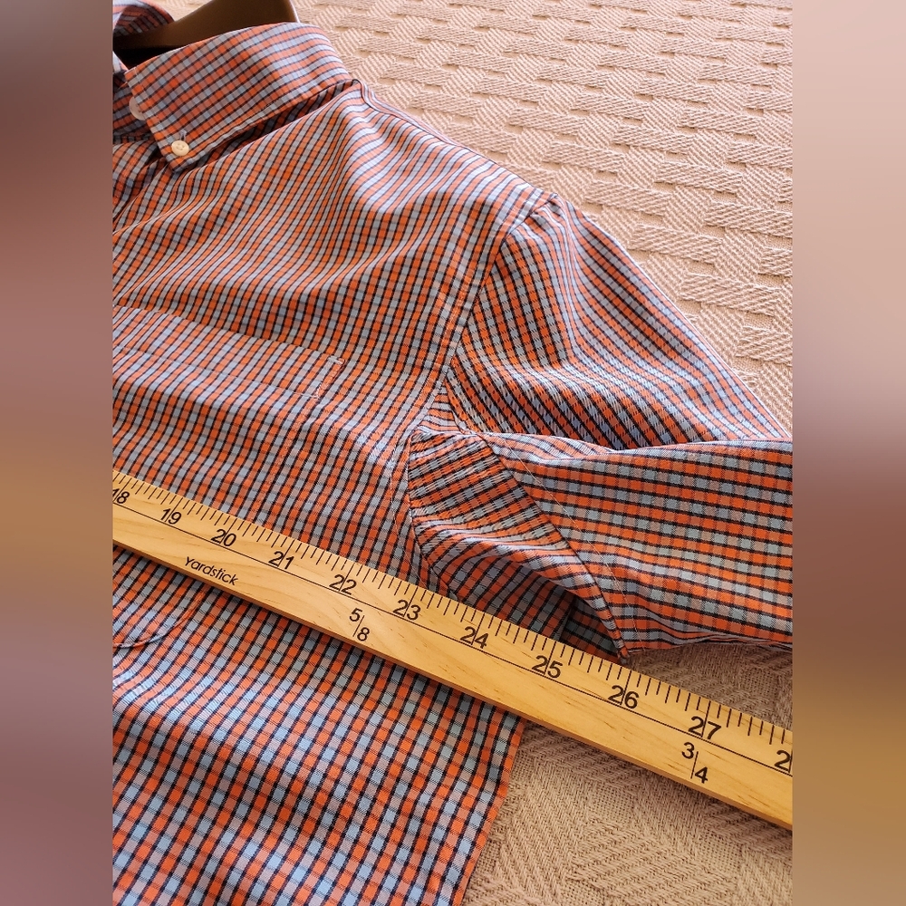 Duluth Trading Co. MagnaReady Wrinklefighter Short Sleeve Shirt Magnetic Buttons - Picture 7 of 9